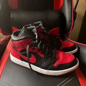 Nike Air Jordan 1